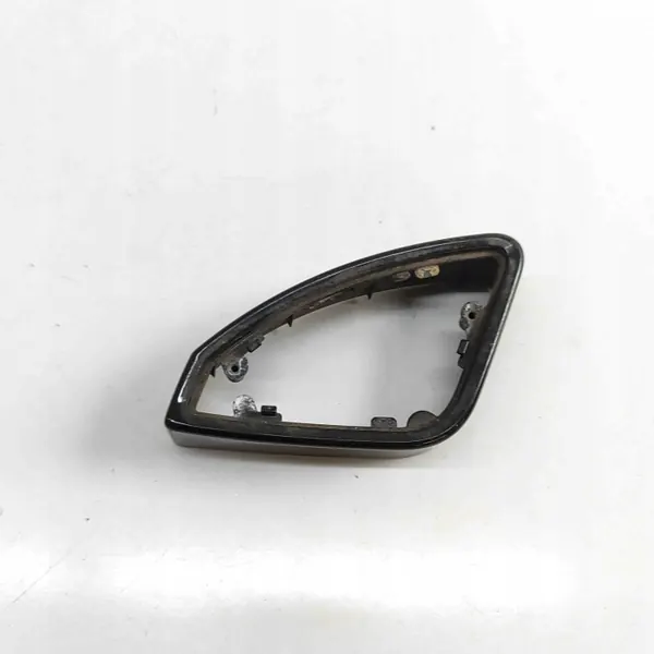 Oikean peilin kotelo OEM 4G8857109A Audi A7:lle image 2