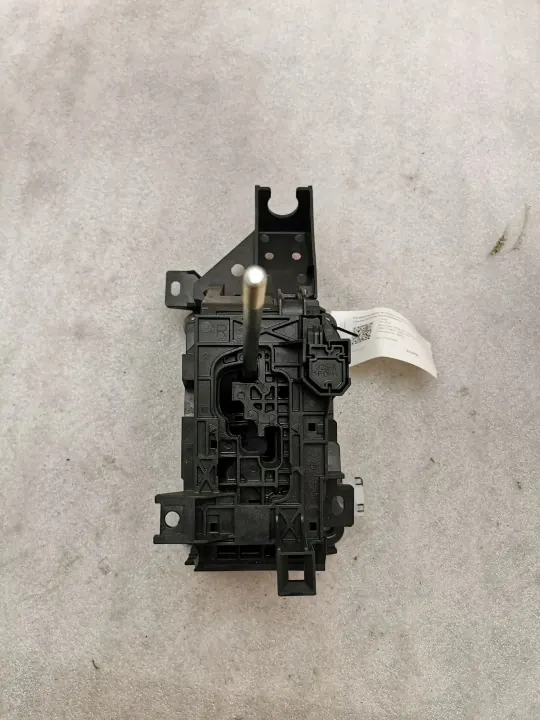 Levier de vitesse Lexus NX 2020 OEM 75M014RH - Supérieur image 7