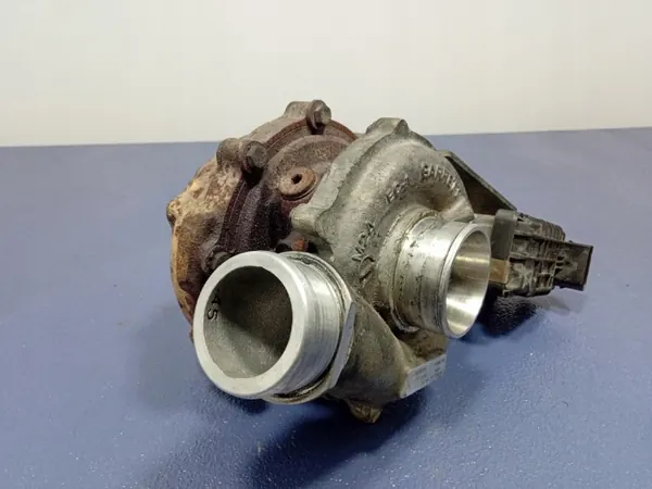 Turbocompressor Volvo XC90 OEM 30757080 - 2.4 D5 185CV image 4