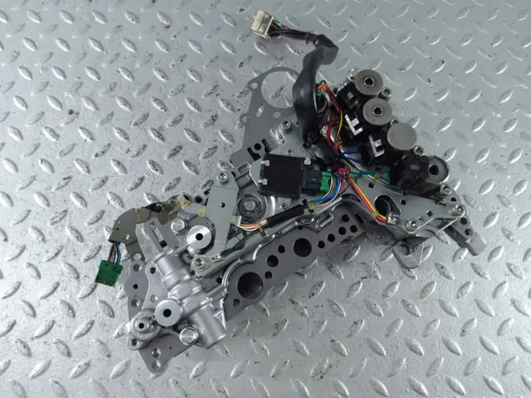 Mecatrónica Nissan Cube Z12 OEM 317051XC1D image 2