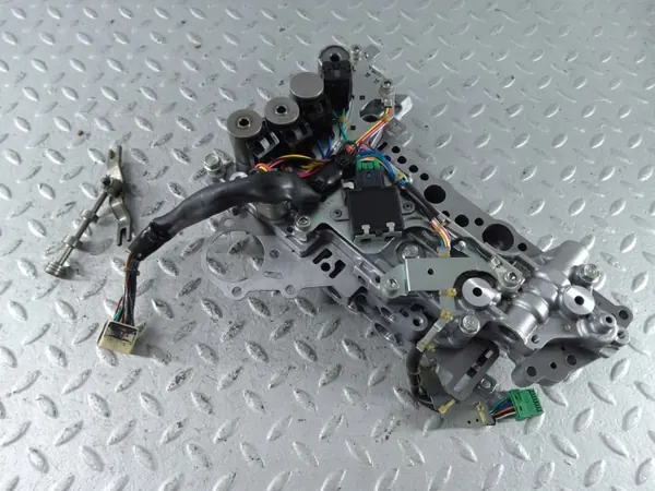 Mecatrónica Nissan Cube Z12 OEM 317051XC1D image 10