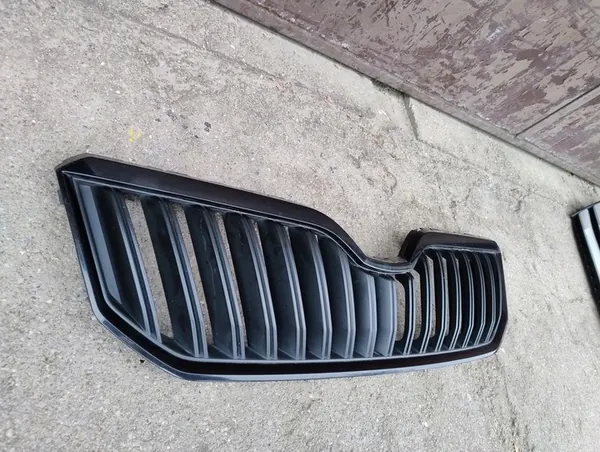 Grill Skoda Yeti LIFT 2012-2017 5L 5L0853668B image 2