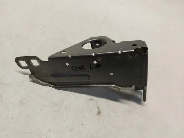Audi Q4 E-TRON främre vänster monteringsfäste OEM 10A803713 image 3