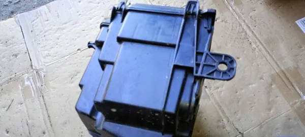 Zekeringkastdeksel OEM 243503708R voor Traffic/Vivaro/Talento image 5