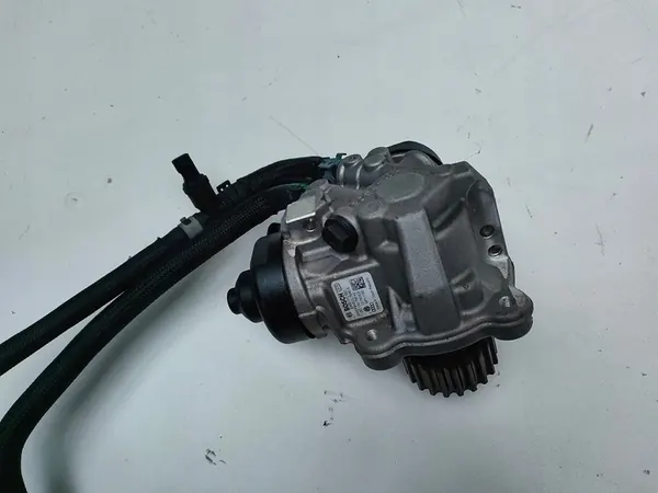 Hochdruckpumpe Porsche Cayenne 4.2 TDI OEM 057130755AE image 2