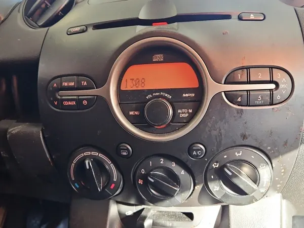 Radio Mazda 2 II DE OEM 14797726 - Occasion image 2