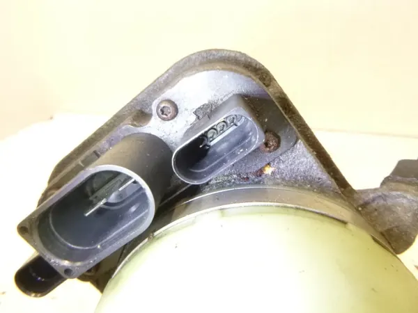 Pompe de direction OEM 6R0423156C TRW Occasion image 5