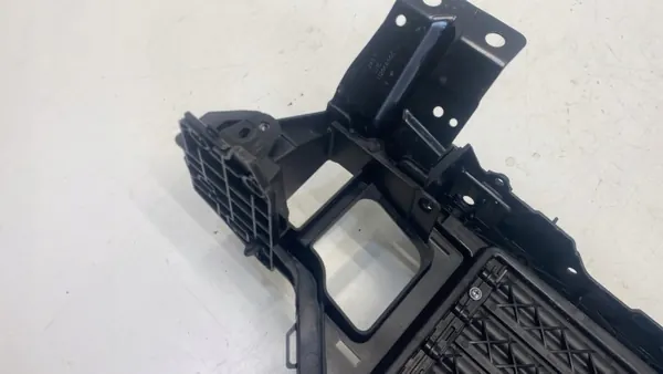 Volvo XC60 II Luftventillamel OEM 323454971 image 10