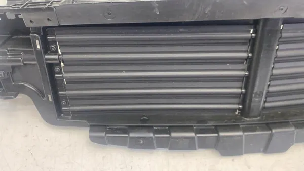 Volvo XC60 II Luftventillamel OEM 323454971 image 5