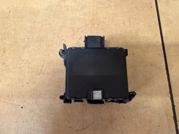 Módulo radar Distronic Suzuki Baleno II OEM 33943-68P02 image 2