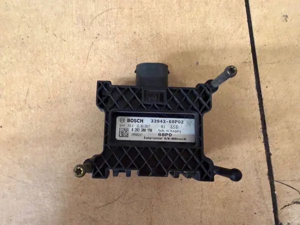 Módulo radar Distronic Suzuki Baleno II OEM 33943-68P02 image 4