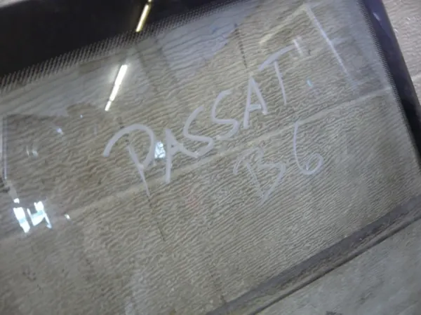 Vindruta Volkswagen Passat B6 OEM - Begagnad image 4