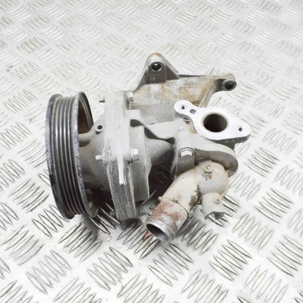 Vattenpump Chevrolet Camaro 2016 OEM 12663910 image 3