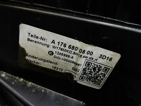 Mercedes GLA W156 X156 AMG Mittkonsol Armstöd OEM A1766800800 image 8