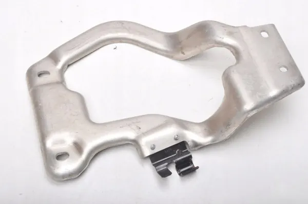 Alfa Romeo 4C fästdon OEM 245283 image 2