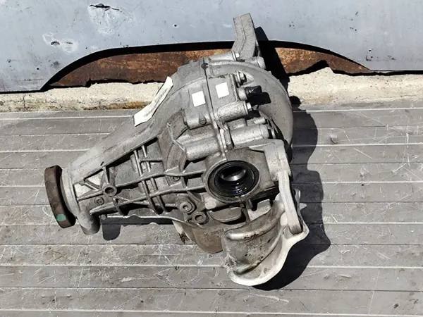 Porsche Macan 95B Rear Axle Differential 95B525015M image 2