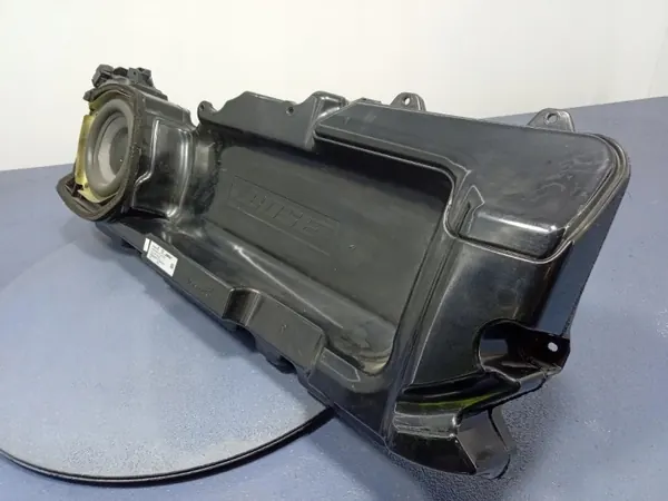Kaiutin/Subwoofer OEM 4F0035382C Audi A6 C6 Avantille image 3