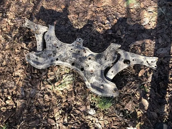 Moottorin kiinnike OEM SANKI SILNIKA Toyota Corolla Verso II 2.2 D4D image 3
