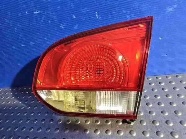 Luz trasera derecha Volkswagen Golf VI 5K0945094G image 3