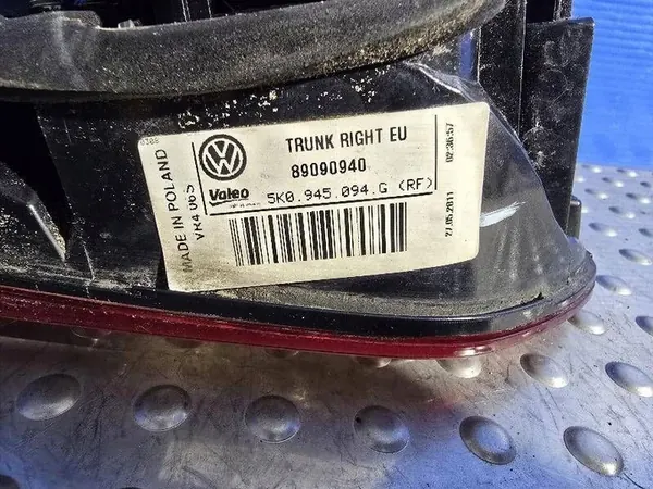 Luz trasera derecha Volkswagen Golf VI 5K0945094G image 9
