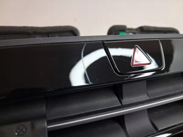 Écran Hyundai Tucson IV OEM 96525-N7100 - Utilisé image 3
