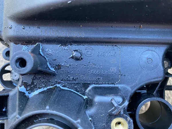 Tapa de válvulas OEM 8631745 para BMW G20 G30 G11 image 7