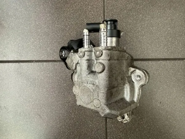OEM 03L130755 inspuitpomp voor Audi VW 2.0 TDI image 2