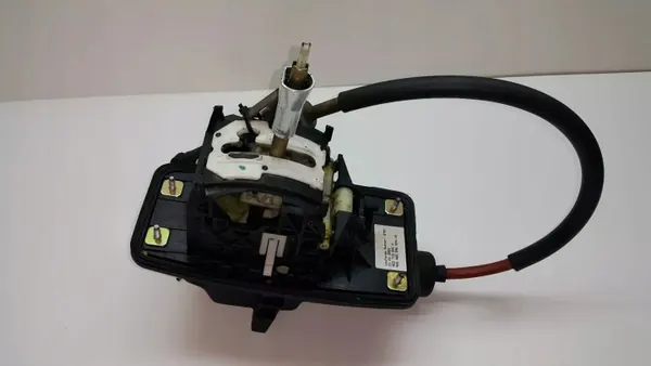 Levier de vitesse Audi A4 S4 B6 OEM 8E2713041H - Occasion image 2