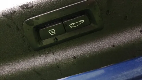 Coffre BMW U06 avec Caméra - Pièce OEM Occasion image 5