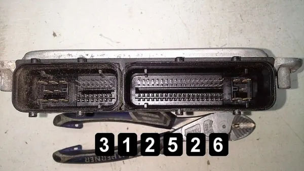 Gebruikte VW Sharan ECU OEM AM-312526 (2001) image 4
