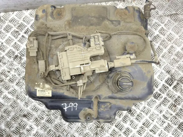 Tanque AdBlue Mercedes-Benz OEM A1644705701 Usado image 2