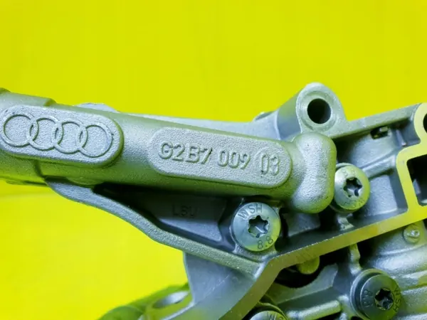 Gebruikte Audi OE oliepomp LH2113125 G2B7009 image 10