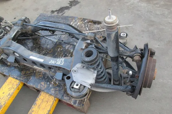 Suspension arrière BMW 1 E87 OEM - Ensemble complet image 5