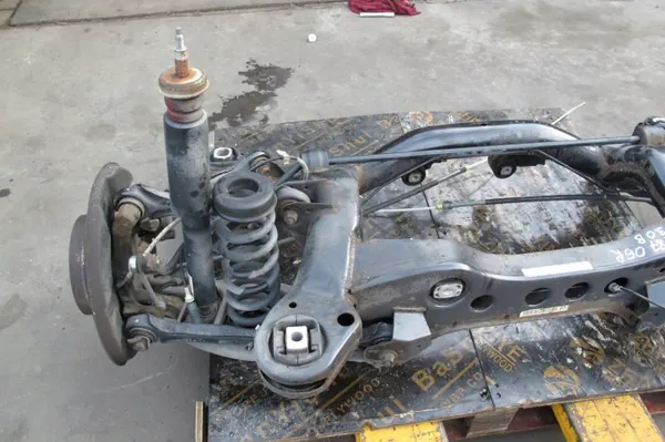 Suspension arrière BMW 1 E87 OEM - Ensemble complet image 6