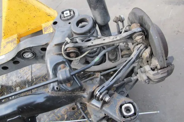 Suspension arrière BMW 1 E87 OEM - Ensemble complet image 9