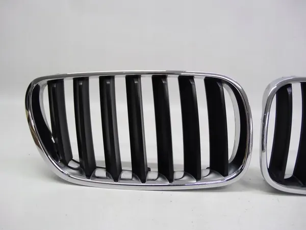 BMW X3 E83 Lift 06-10 Kidney Grilles OEM 51113420087 image 3