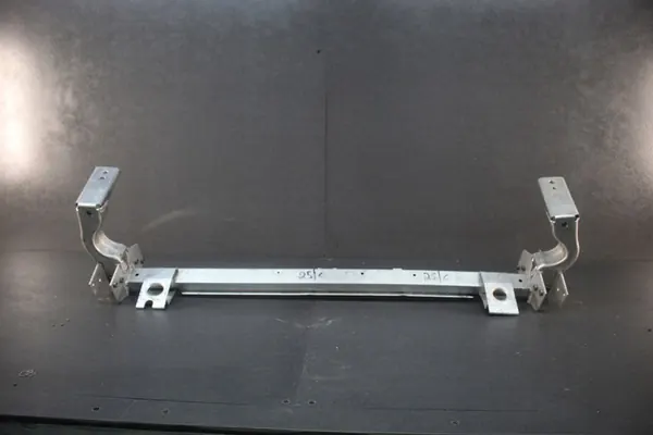 Poutre avant inférieure pour Classe A CLA 246 A24666200019 image 1