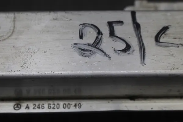 Poutre avant inférieure pour Classe A CLA 246 A24666200019 image 8