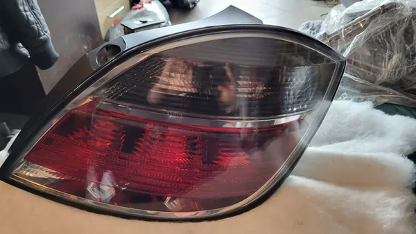 Opel Astra H III Lift Bakljus Höger 13222325 image 2