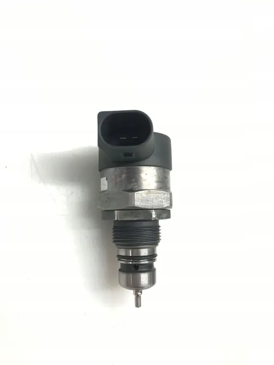 Vanne de contrôle de pression Bosch, système Common Rail, OEM image 4