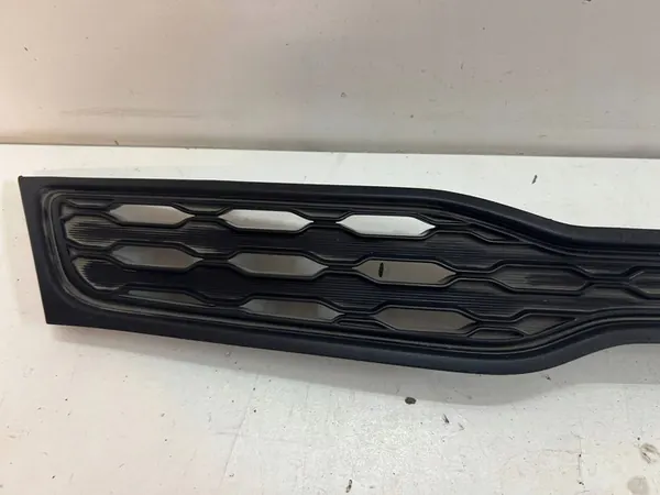 KIA RIO III 11-17 Grille image 4