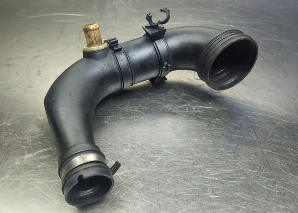 Manguera intercooler Fiat Punto III Fiorino 1.3 JTD 51777766 image 4