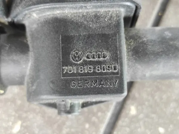 Vesiletku VW T4 2.5 TDI OEM 074122073 image 3