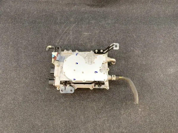 Tesla OEM 1028665-00-E Växelriktare för Model S 17R image 10