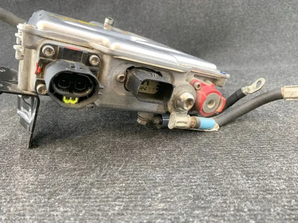 Tesla OEM 1028665-00-E Växelriktare för Model S 17R image 8
