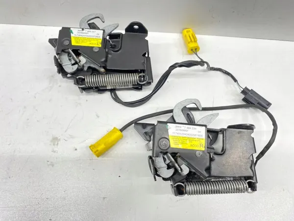 Motorkapslot OEM 8737701 links/rechts BMW X2 F39 X1 F48 image 2