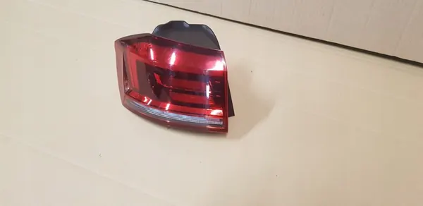 VW GOLF VII SPORTSVAN LIFT LUZ TRASERA IZQUIERDA LED image 3