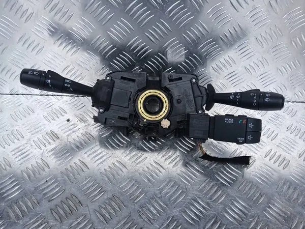 RENAULT CLIO IV Kombischalter 255675914R image 2