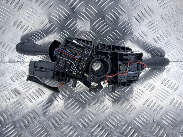 RENAULT CLIO IV Kombischalter 255675914R image 7