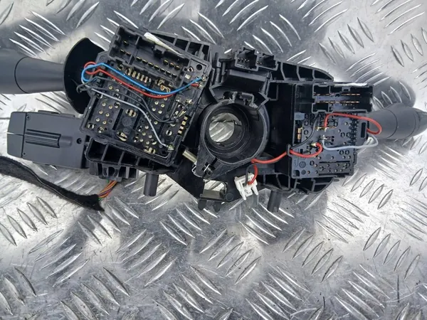 RENAULT CLIO IV Kombischalter 255675914R image 9